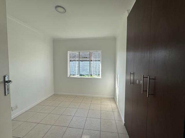 To Let 3 Bedroom Property for Rent in Bothasig Western Cape